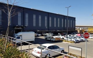 8910 m² Industrial space in Waterfall Estate