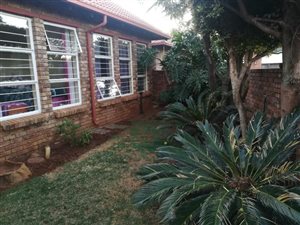3 Bed House in Eldoraigne