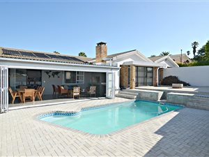4 Bed House in Aurora