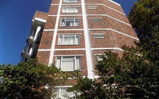1 Bedroom House in Rondebosch East
