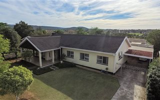 5 Bedroom House in Levyvale