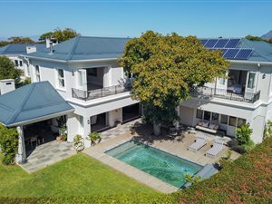 5 Bed House in Bel Ombre