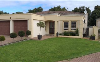 3 Bedroom Townhouse in Sonstraal Heights