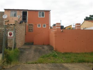 3 Bed Townhouse in Stonebridge