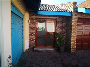 2 Bed Garden Cottage in Atlasville