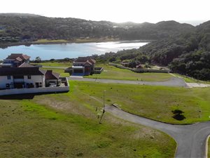 733 m² Land available in Glen Gariff