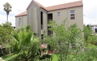 2 Bedroom House in Sunninghill