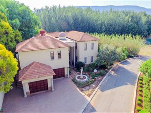 4 Bed House in Westlake Estate