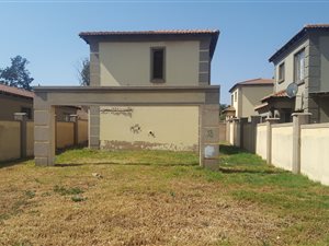 2 Bedroom House in Munsieville South