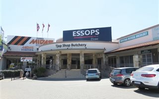 585 m² Retail Space in Montana