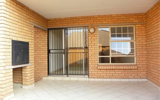 2 Bedroom Townhouse in Tijger Valley and surrounds