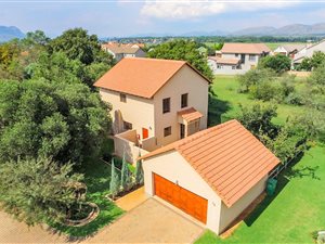 3 Bed Townhouse in The Coves