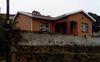 3 Bedroom House in Umlazi