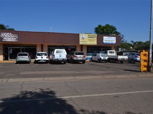 64 m² Retail Space in East Lynne