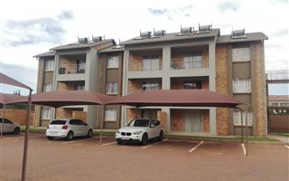 2 Bedroom House in Monavoni