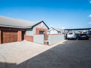 2 Bed Simplex in Meyersdal Nature Estate
