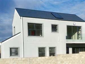 3 Bed Cluster in Sandbaai