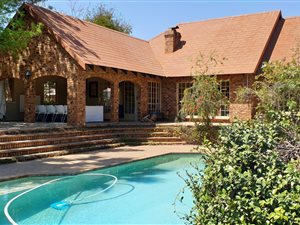 5 Bed House in Chartwell