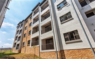 2 Bedroom Apartment in Cosmo City