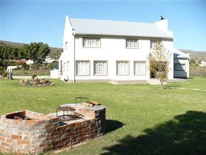 4 Bed House in Uniondale