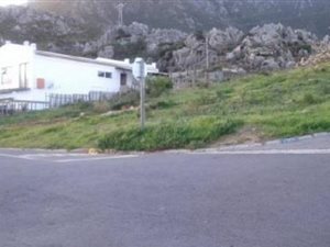 408 m² Land available in Kleinmond