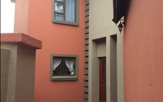 3 Bedroom Cluster in Midstream Estate