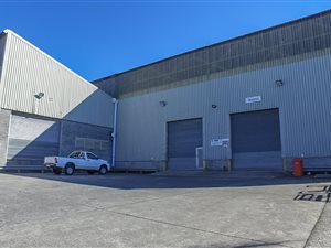 835 m² Commercial space in Amalinda