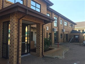 1053 m² Commercial space in Highveld