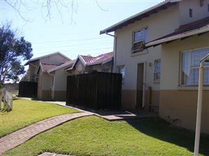 2 Bedroom Apartment in Rembrandt Park