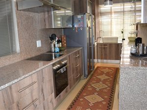3 Bed Apartment in Annlin