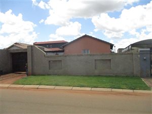 2 Bed House in Protea Glen