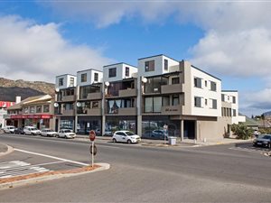 2 Bed Apartment in Fish Hoek
