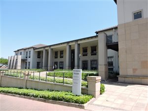 370 m² Commercial space in Epsom Downs