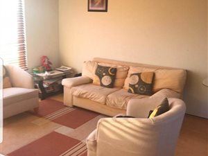 3 Bed Apartment in Winchester Hills