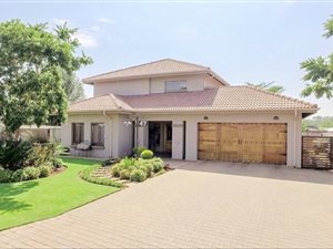 4 Bed House in Glen Lauriston