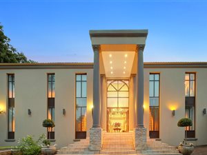 5 Bed House in Morningside Manor
