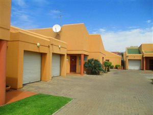 2 Bed Apartment in Vanderbijlpark Central