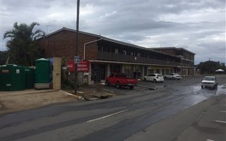 80 m² Commercial space in Hibberdene