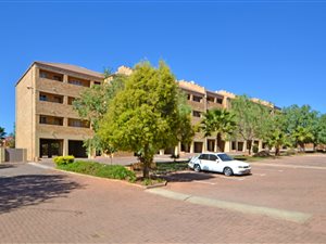 2 Bed Flat in Wilro Park