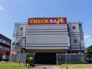 1000 m² Commercial space in Bonela