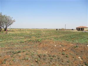 1983 m² Land available in Henley on Klip