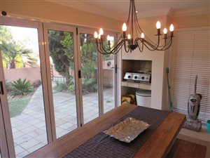 3 Bed Apartment in Vaalpark