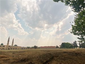 3965 m² Land available in Mackenzie Park
