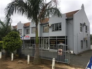 100 m² Office Space in Bellair