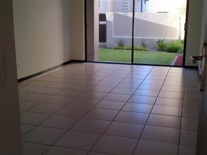 1 Bedroom Apartment in Paulshof