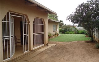 3 Bedroom House in Boetrand
