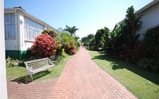 0.5 Bedroom House in Scottburgh Central