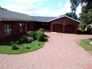 4 Bed House in Lincoln Meade