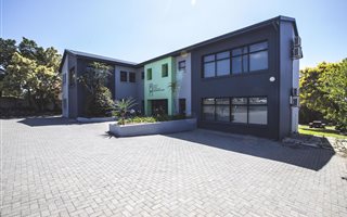 456 m² Office Space in Beacon Bay