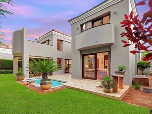 3 Bed Cluster in Dunkeld West